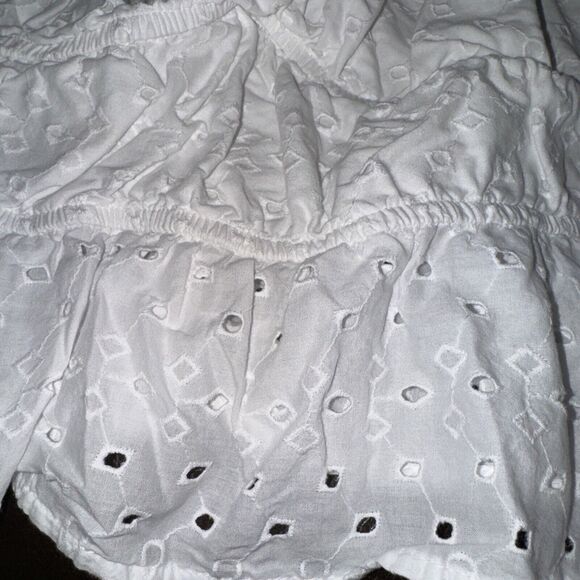A New Day Womens Size L White Puff Elbow Sleeve Eyelet Top STUNNING - Picture 4 of 6